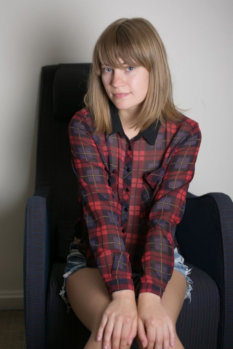 Полина, 25